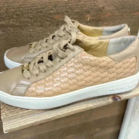 MICHAEL KORS Colby Embossed-Logo Leather Sneakers Size 6 - Picture 6 of 9